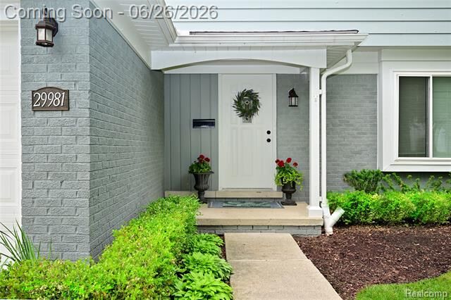 Property Photo:  29981 Rock Creek Drive  MI 48076 
