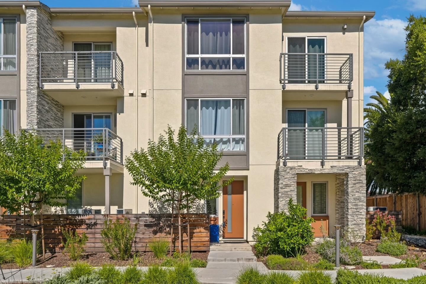 Property Photo:  1993 Worthington Circle  CA 95050 