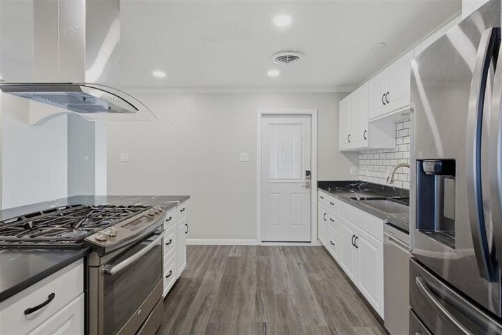 Property Photo: 404 Julius St Street LA 70605