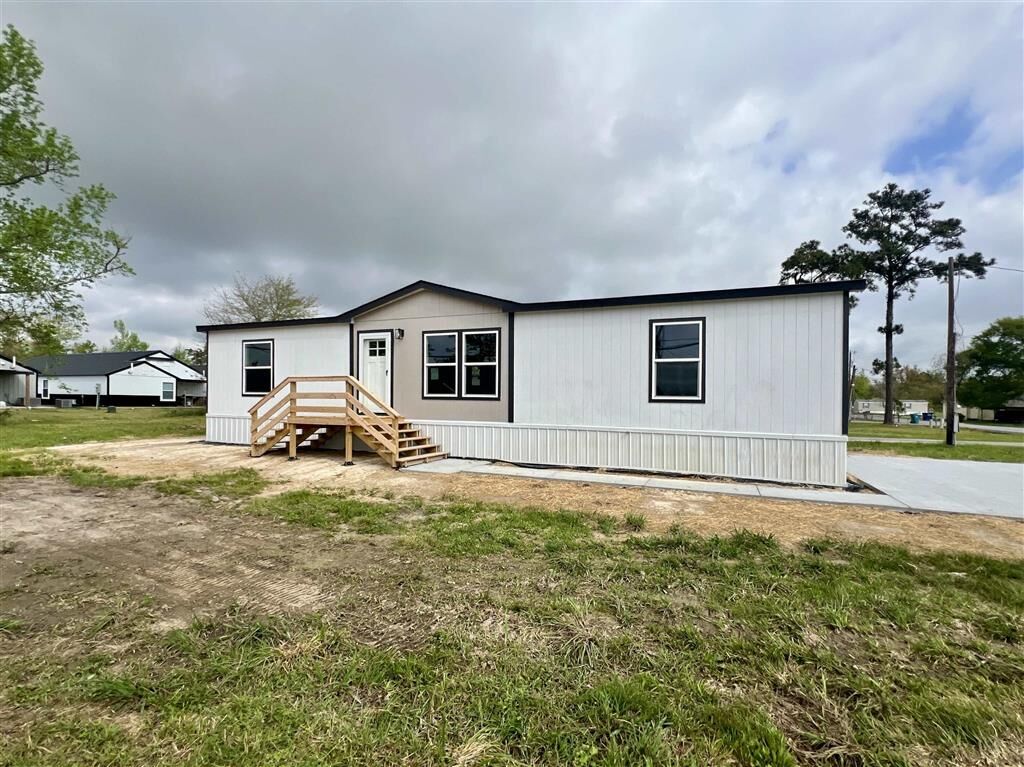 Property Photo:  276 Vickie Lane  LA 70611 