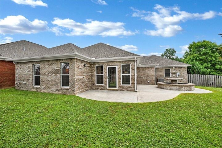 Property Photo:  2956 Phelan Cir SE  AL 35077 