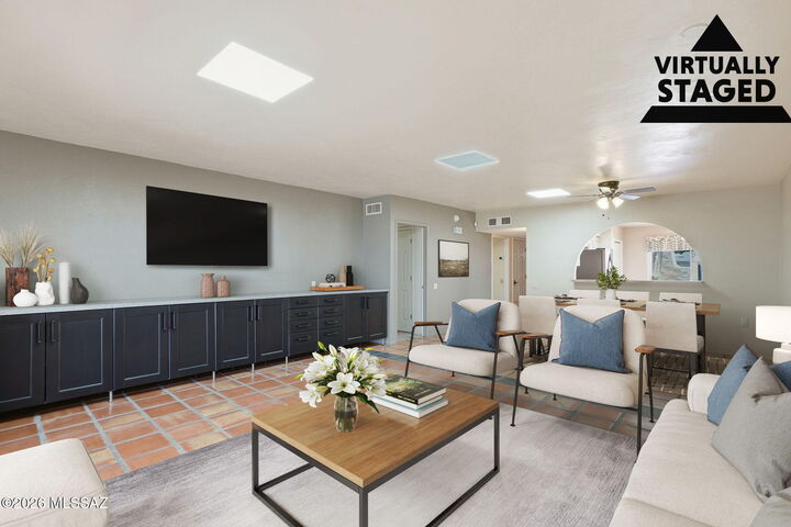 Property Photo:  783 W Placita Nueva  AZ 85614 