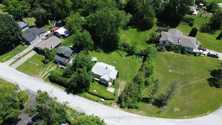 Property Photo: 101 Clovelly Cove N/A ON L0E 1E0
