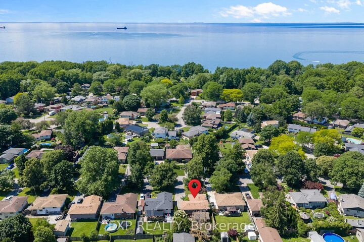Property Photo:  11 Abraham Drive  ON L2M 6K7 