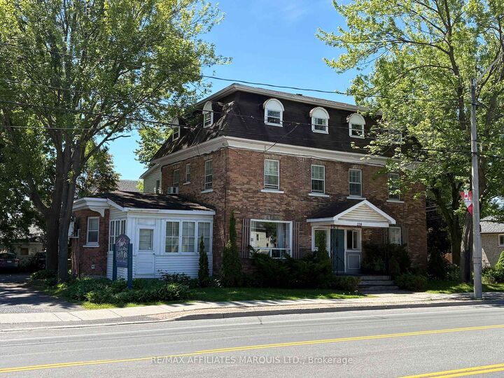 Property Photo:  228 Second Street W  ON K6H 1G7 