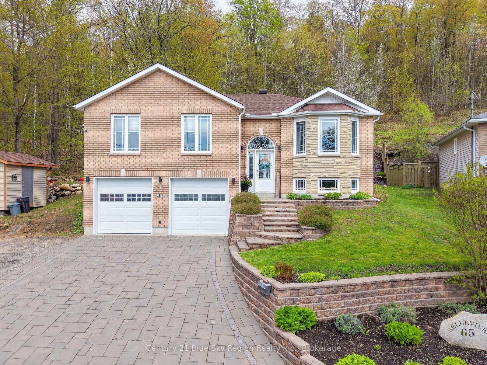 Property Photo: 65 Belleview Crescent ON P1B 8V2