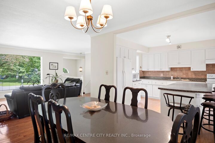 Property Photo:  46 Brentwood Crescent  ON N6G 1X2 