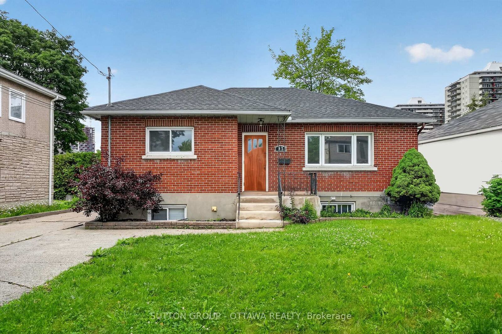 Property Photo:  93 Ontario Street  ON K1K 1K8 