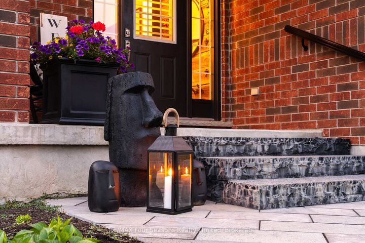 Property Photo: 37 Chamberlain Crescent ON L9Y 0C9