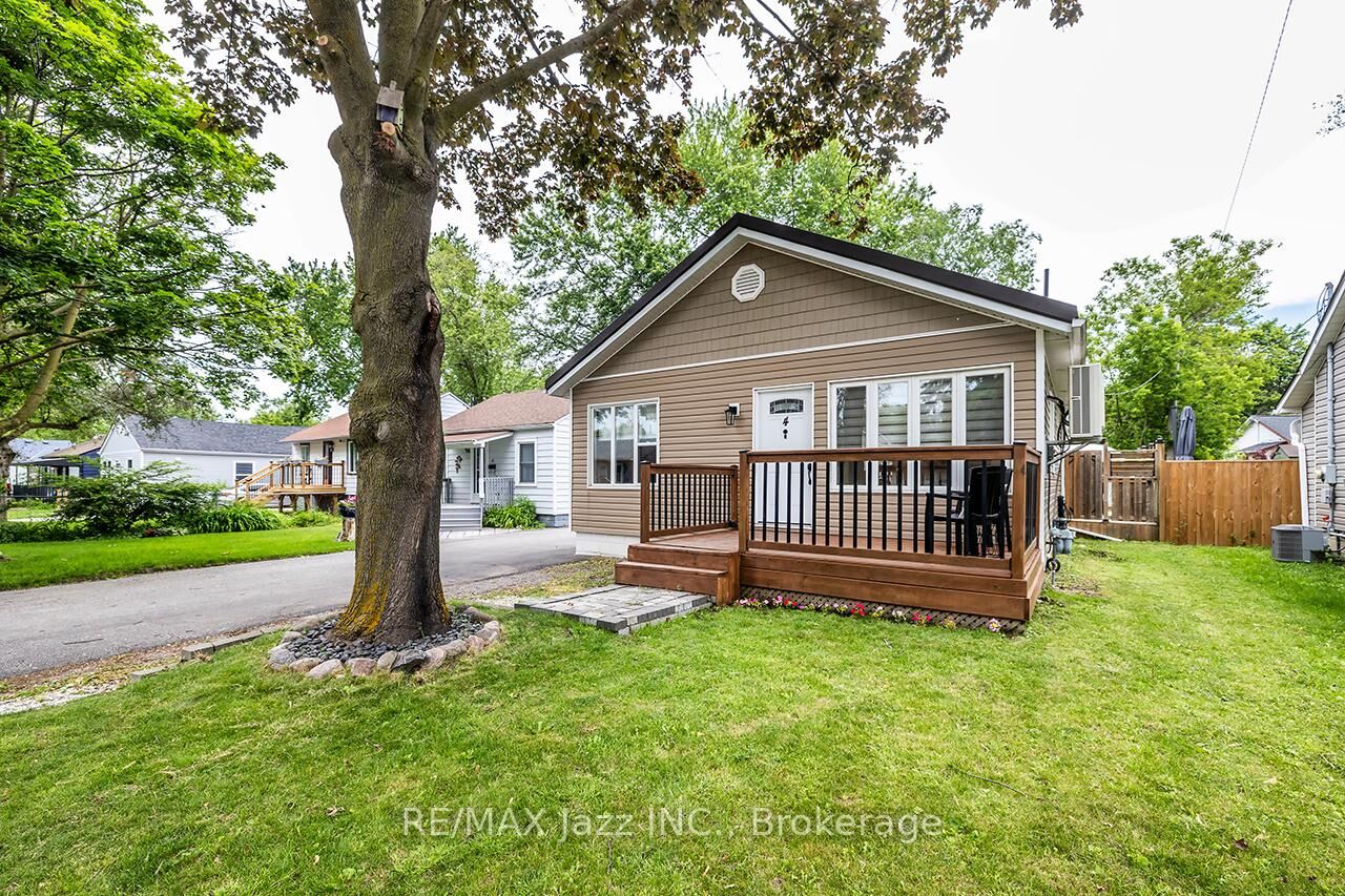 Property Photo: 4 Maple Street ON L1S 1V6