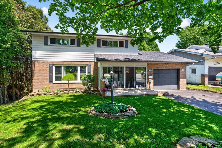 Property Photo:  393 Stewart Boulevard  ON K6V 6C7 