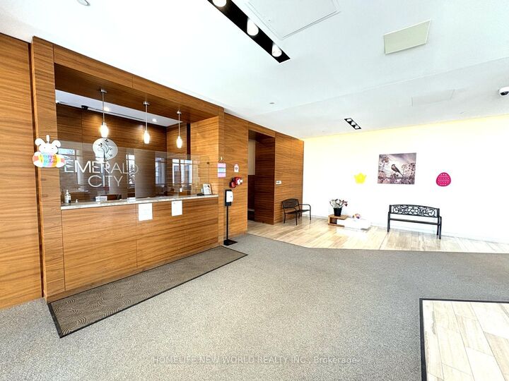 Property Photo: 66 Forest Manor Road 1206 ON M2J 1M6