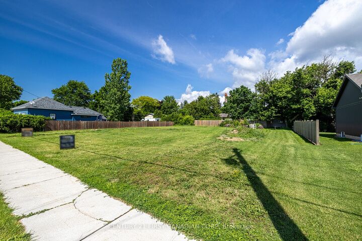 Property Photo:  277848 Kerwood Road  ON N0M 2B0 