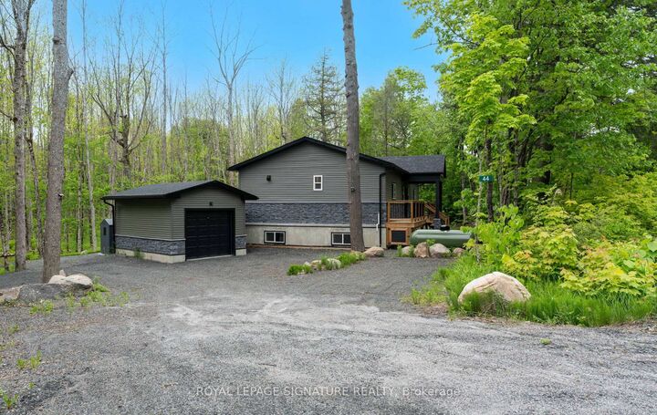 Property Photo: 44 Sunnyshore Park Drive ON P2A 0B5