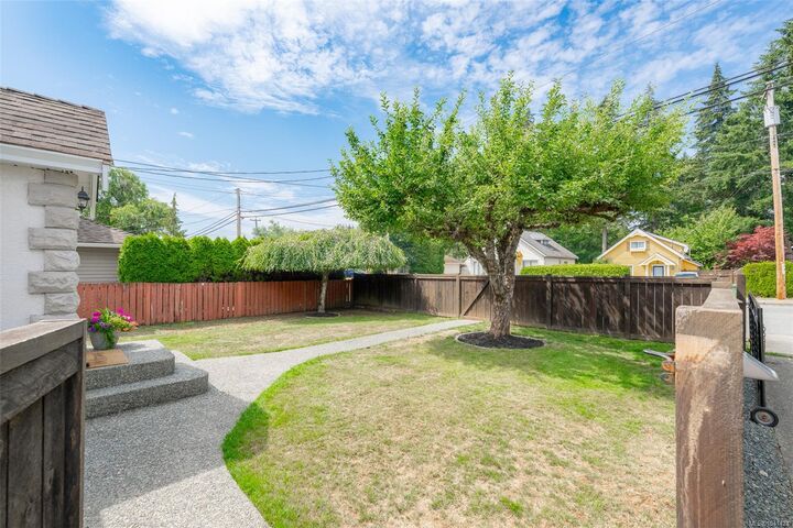 Property Photo: 5335 Ian Ave BC V9Y 6V9