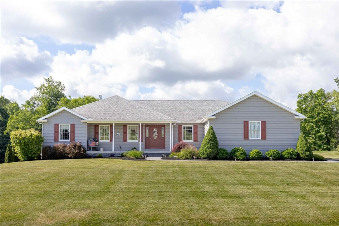Property Photo:  28 Cathie Drive  PA 16145 