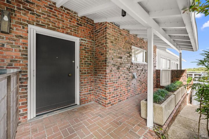 Property Photo:  73 Cloud View Road  CA 94965 