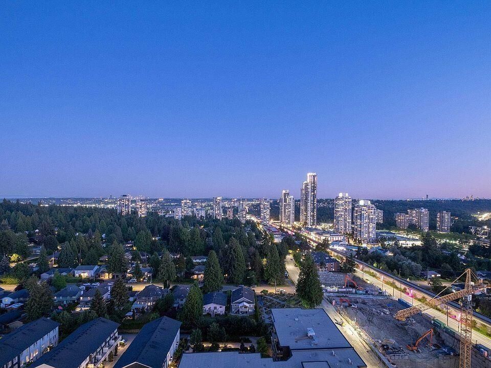 Property Photo: 657 Whiting Way 2306 BC V3J 7W9