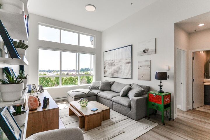 1892 Starling Drive 405 — photo 1