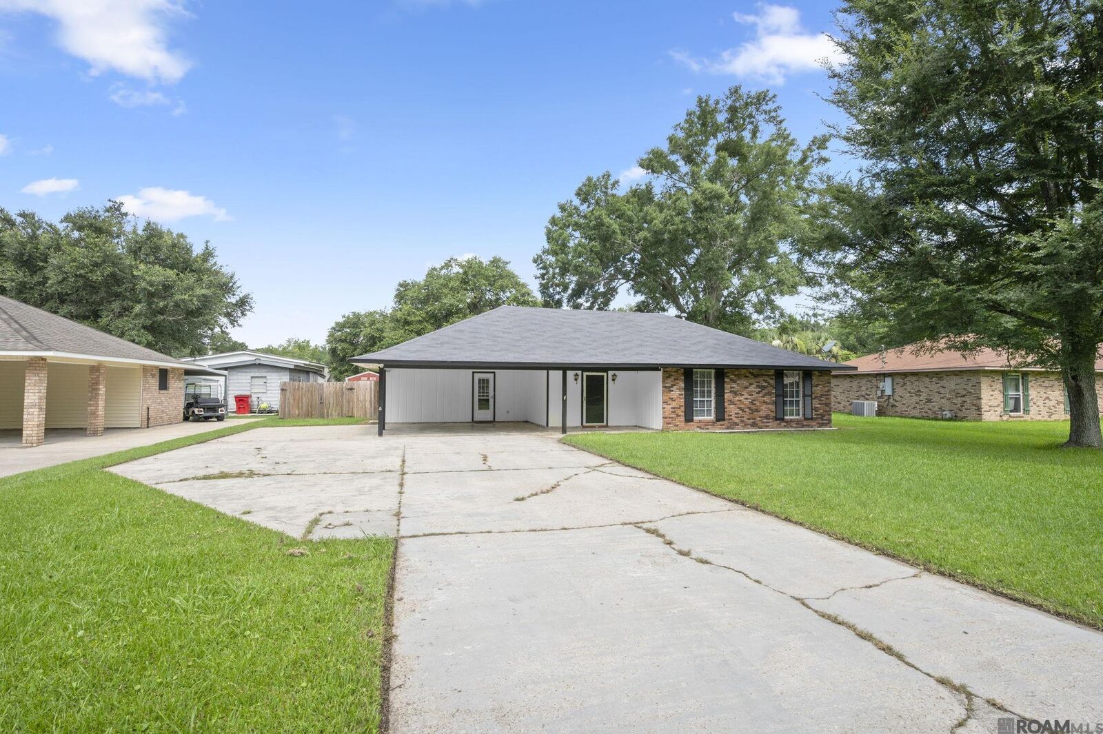Property Photo: 11313 Triche Rd LA 70737