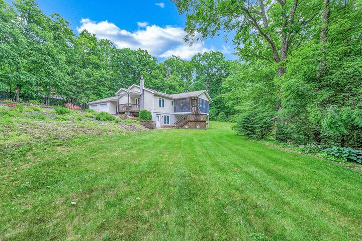 Property Photo:  50 Teaberry Circle  PA 18235 