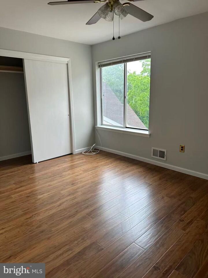 Property Photo:  156 Nathan Drive 156  NJ 08902 