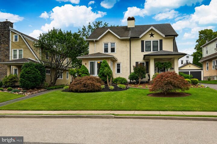 Property Photo:  319 Hathaway Lane E  PA 19083 