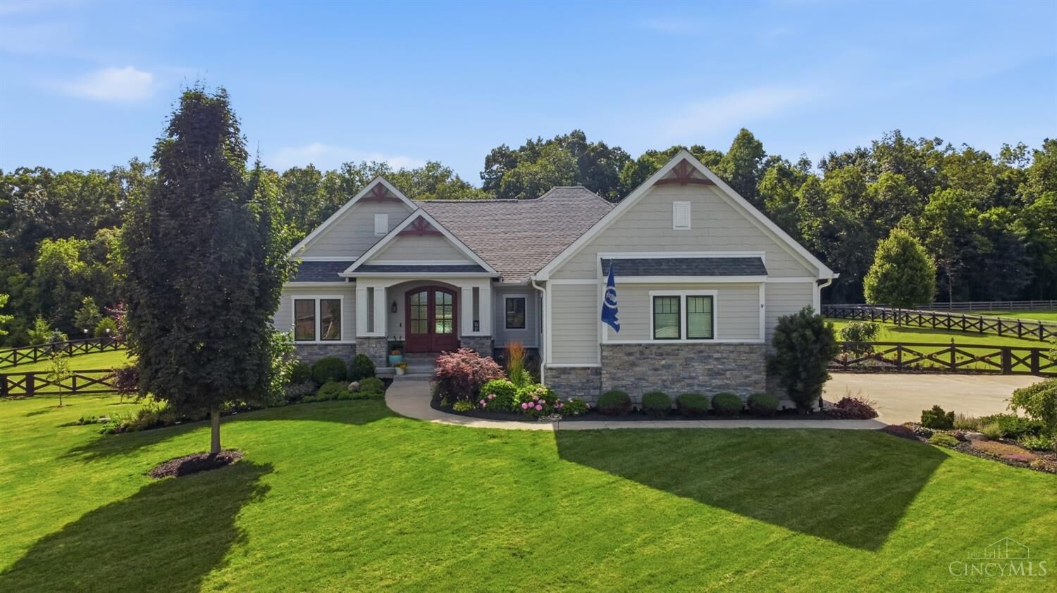 Property Photo:  2300 Triple Creek Court  OH 45036 