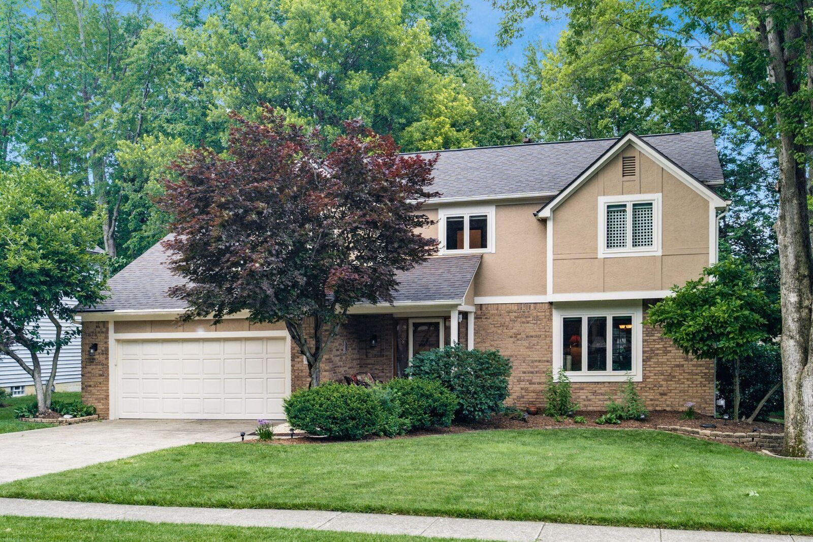 Property Photo:  1130 Venetian Way  OH 43230 