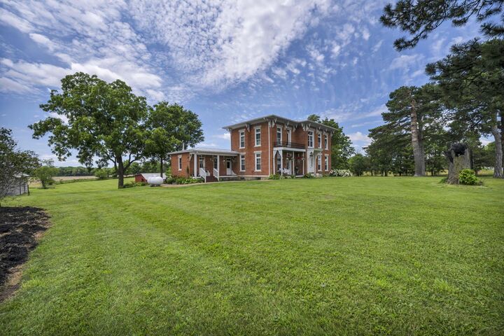 Property Photo: 22408 County Road 144 OH 43326