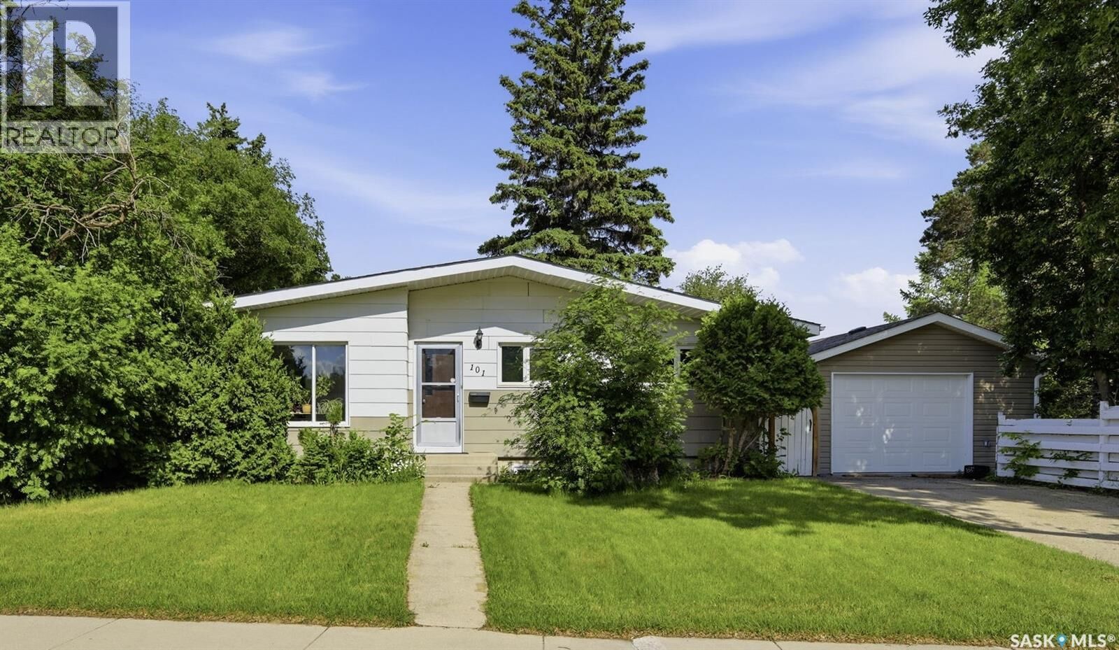 Property Photo:  101 Salisbury Drive  SK S7H 4B7 