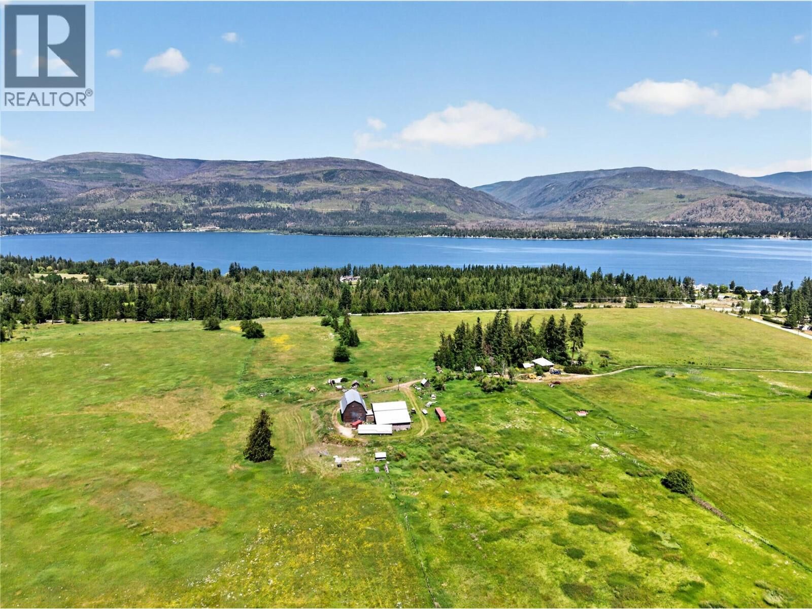 Property Photo: 870 Dilworth Road BC V0E 2W1