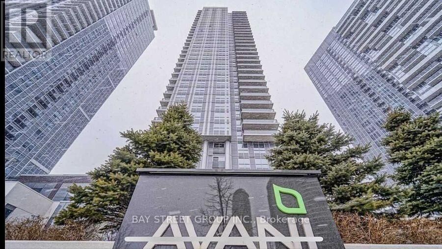 Property Photo:  275 Village Green Square 2917  ON M1S 0L8 