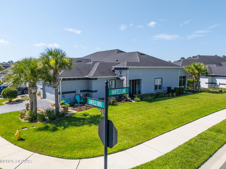 Property Photo:  6336 Hanfield Drive  FL 32128 