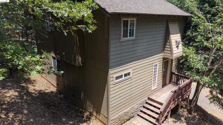 Property Photo:  22464 Tuolumne Rd. N  CA 95383 