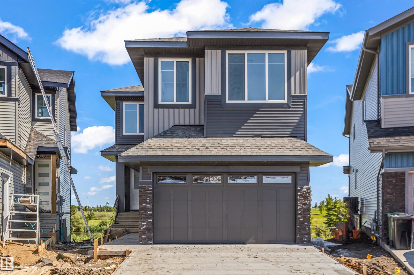 Property Photo: 178 Elliott Wynd AB T8L 1V1