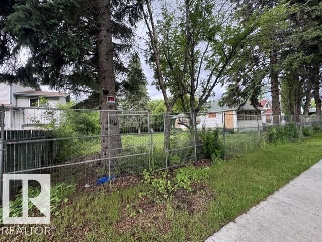 Property Photo:  12014 81 Street NW  AB T5B 2S8 