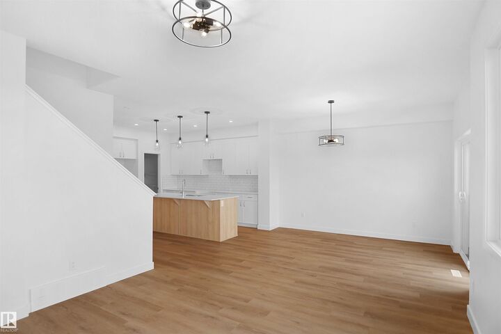 Property Photo: 1631 11 Avenue NW AB T6T 2S5