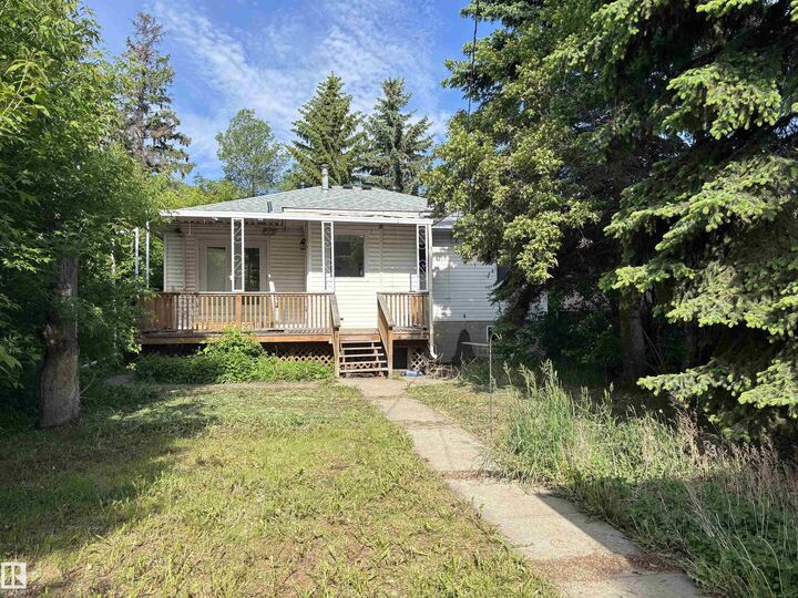 Property Photo:  6713 106 Street NW  AB T6H 2W1 