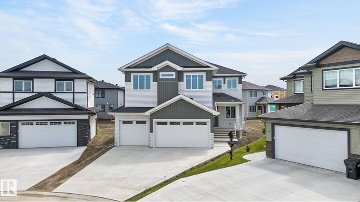 Property Photo:  11 Hillwood Terrace  AB T7X 0X4 