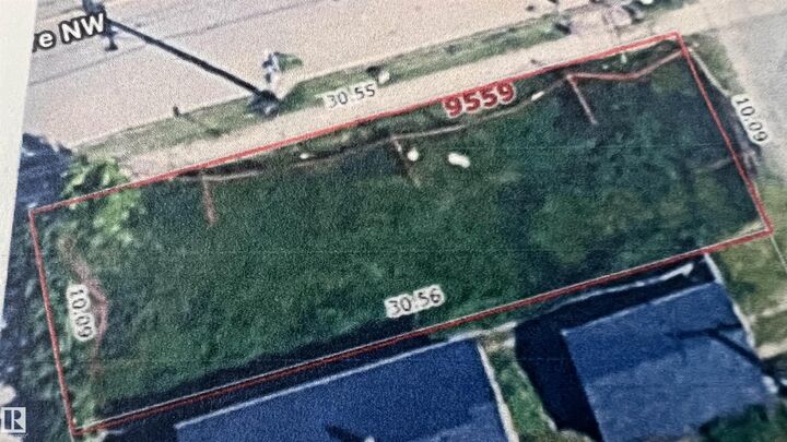 9559 106 Avenue NW — photo 1
