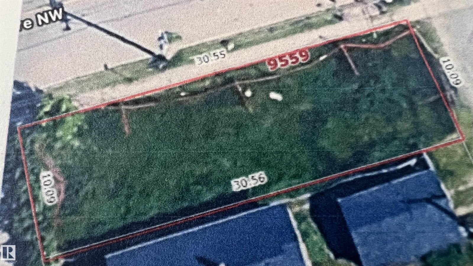 Property Photo:  9559 106 Avenue NW  AB T5H 0N3 