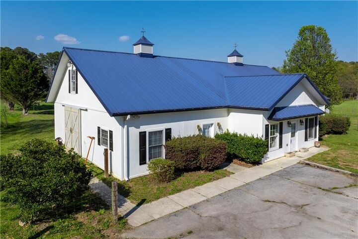 Property Photo: 3121 Centerville Rosebud Road GA 30039