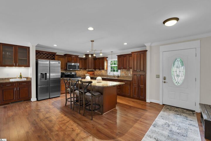 Property Photo:  412 Holly Lane  SC 29662 