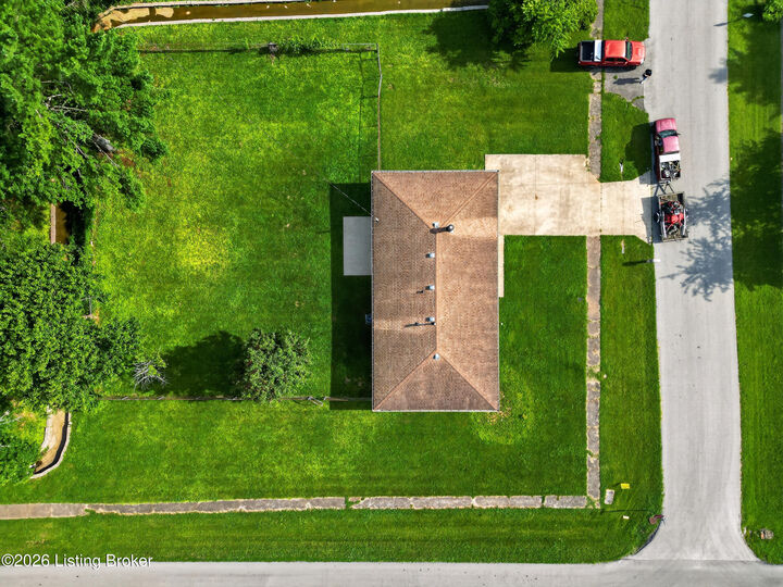 Property Photo:  450 Pearman Ave  KY 40160 