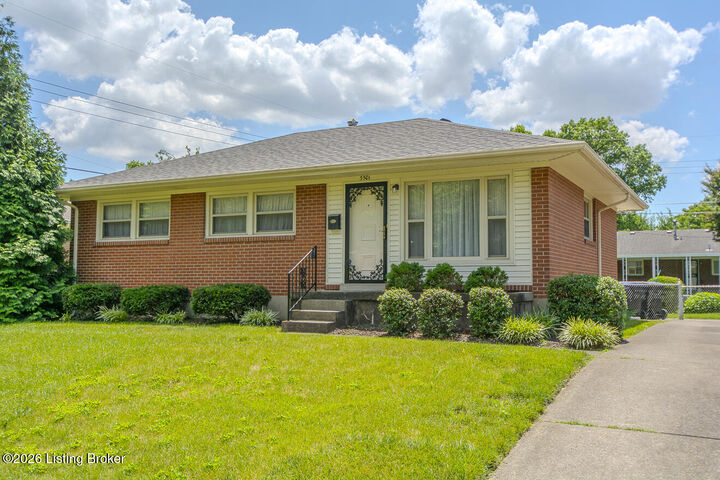 Property Photo:  3501 Mina Ct  KY 40220 