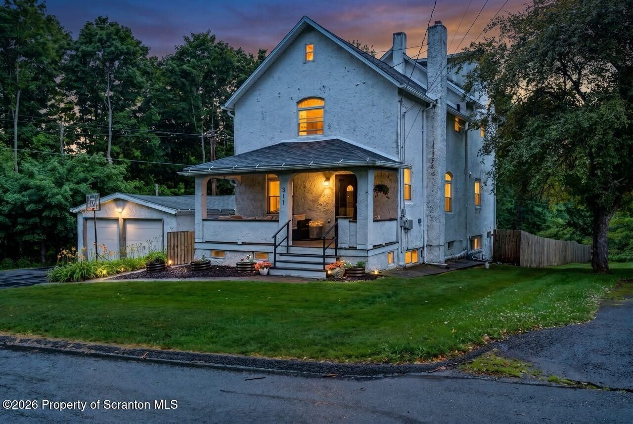 Property Photo:  311 Knapp Road  PA 18411 