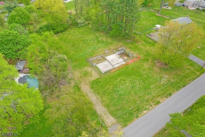 Property Photo:  10 Concord Rd  NJ 08833 