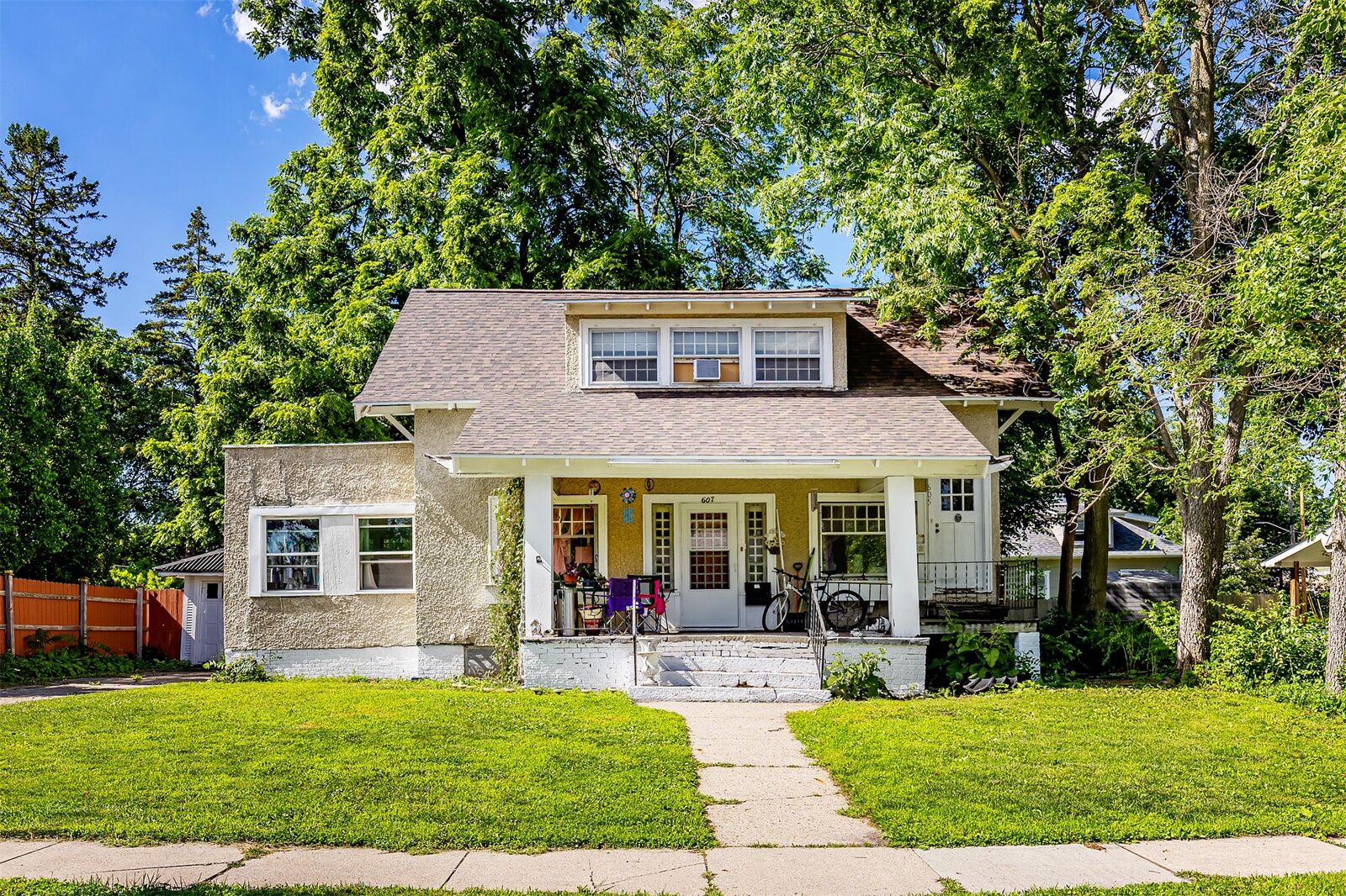 Property Photo: 605 8th Street 607 IA 50010
