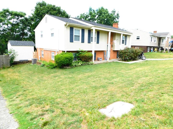 Property Photo: 539 Missimer Lane VA 24179